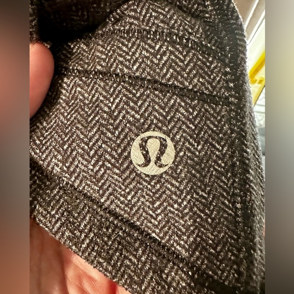 Lululemon Base Runner Pullover Jacket - Size 6 - Picture 3 of 10